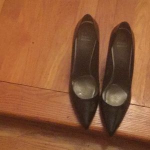 Stuart Weitzman shoes like new .